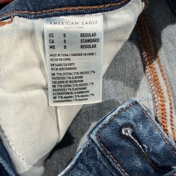 American Eagle. Next level flex jeans. Size 0 - Picture 5 of 6